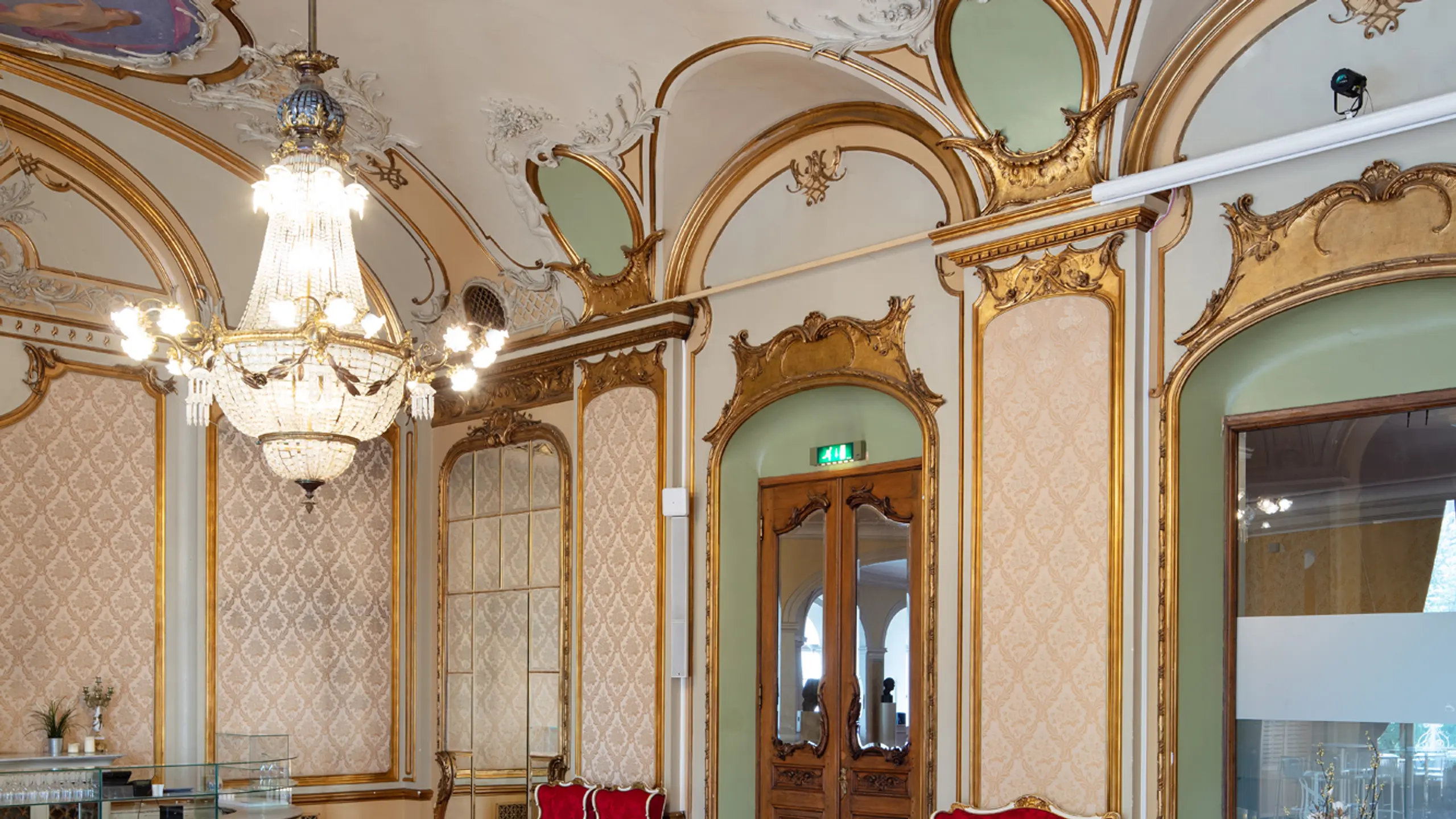 Takmaleriet i Publikumsfoajeen