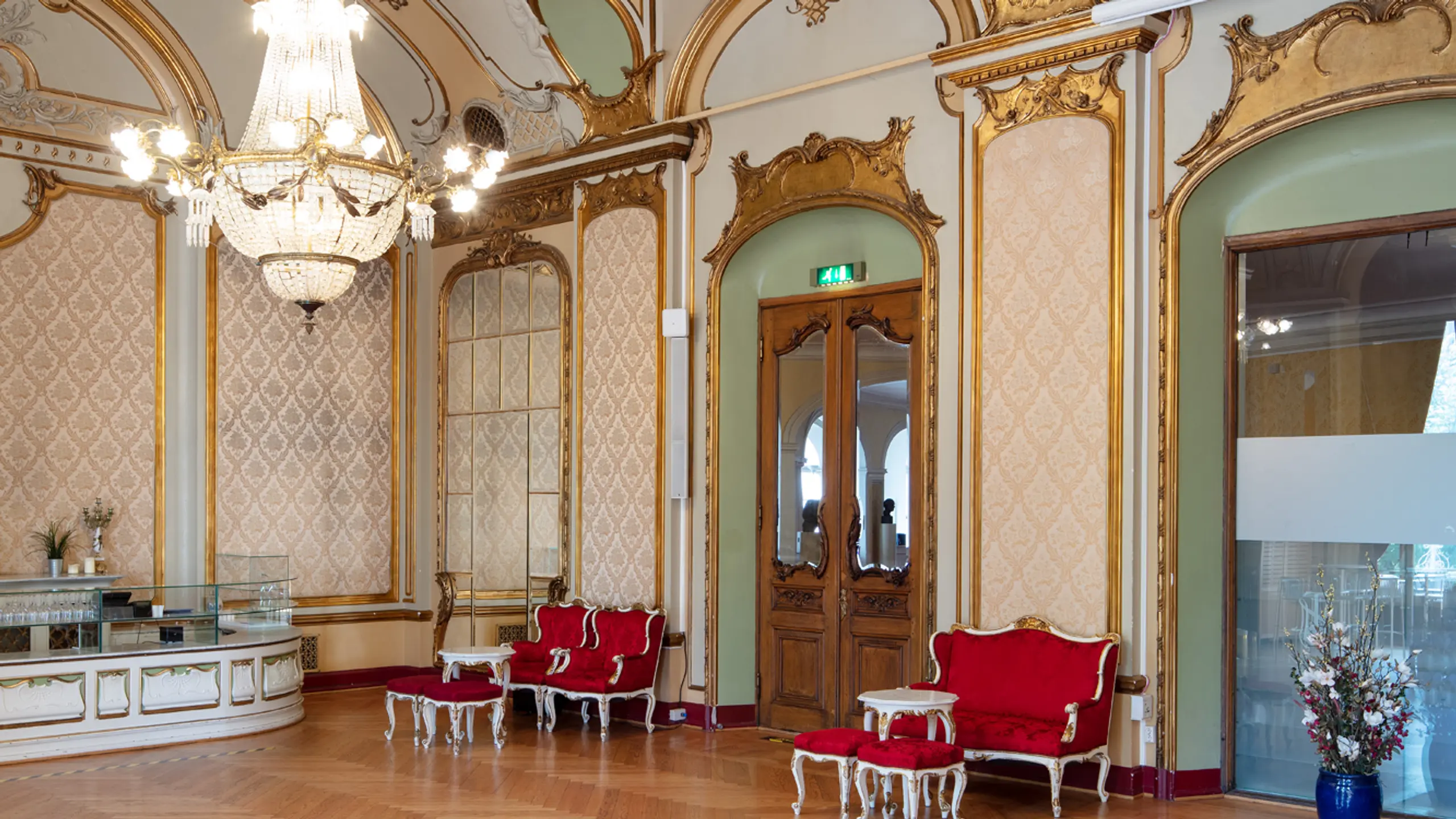 Takmaleriet i Publikumsfoajeen