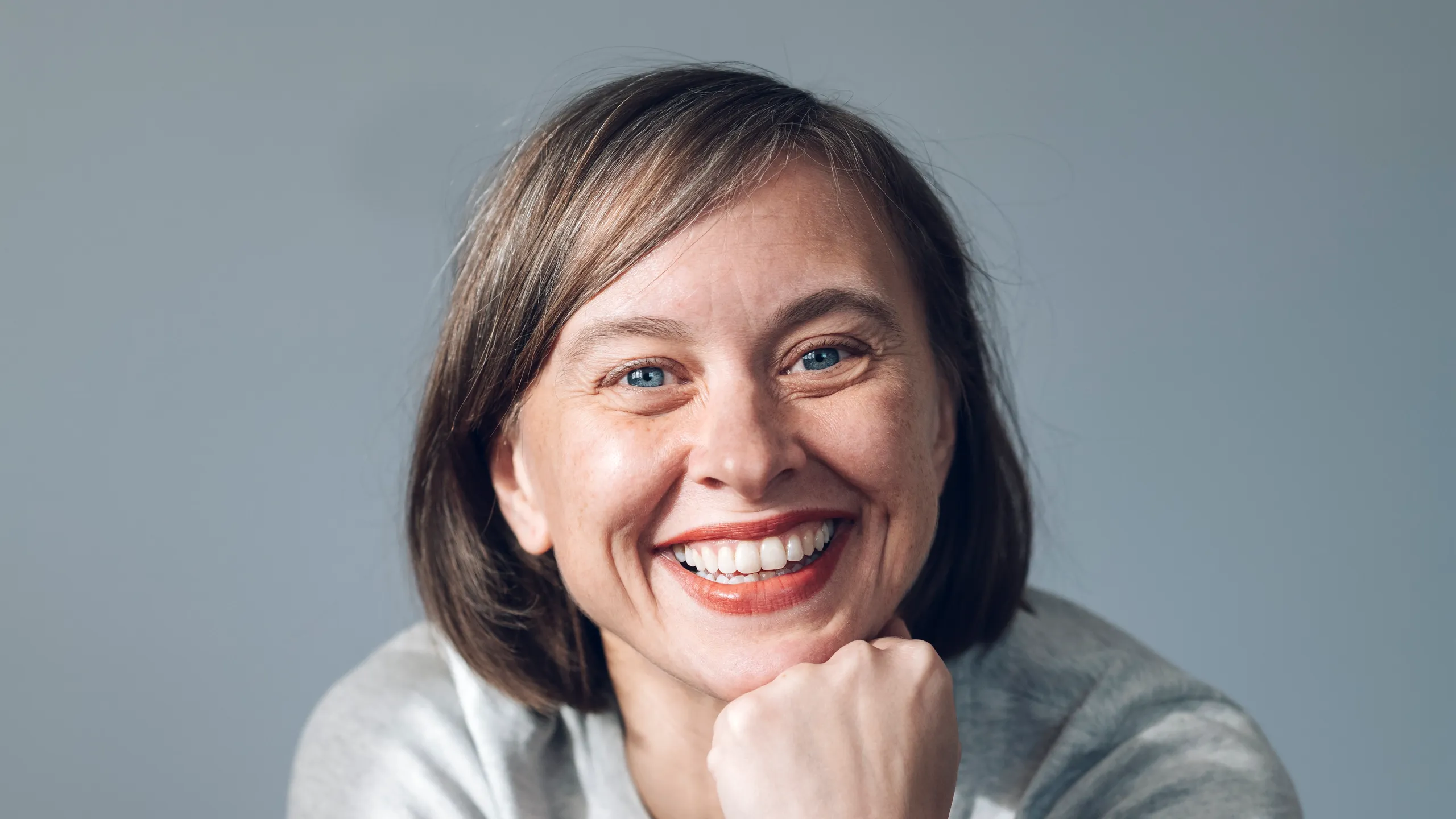 Portrett av smilende kvinne