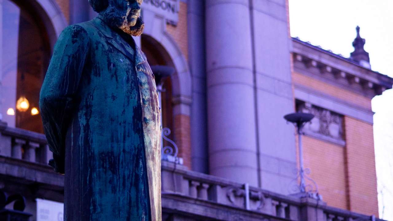 Ibsen statuen