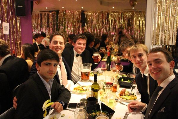 DM Gala 2025