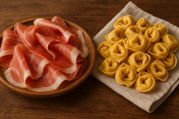 Parmaschinken und traditionelle emilianische Nudeln im Vergleich Parmaschinken und traditionelle emilianische Nudeln im Vergleich