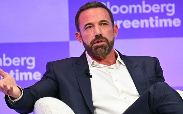 Ben Affleck Walks Back Matt Damon's 'Claim' Netflix Demanded Plot Repetition in Dialogue — News story on dripviewz
