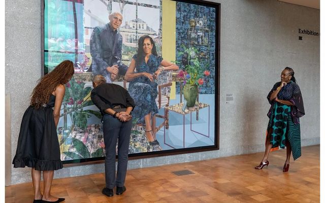 Njideka Akunyili Crosby Created the Obamas' First Official Portrait Together | See Their Reaction — News story on dripviewz