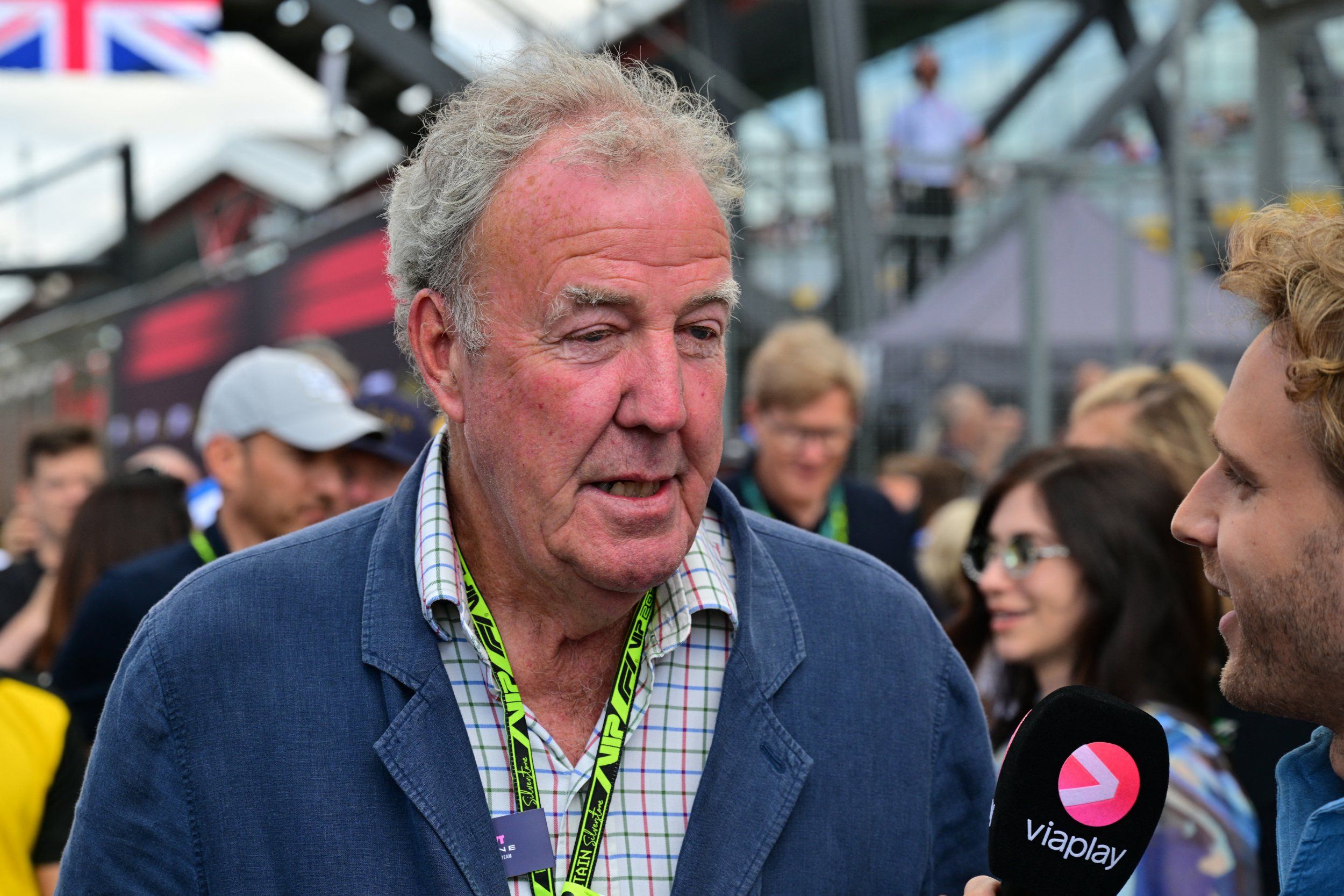 Jeremy Clarkson wants 'full thank you letter' from people claiming benefits
