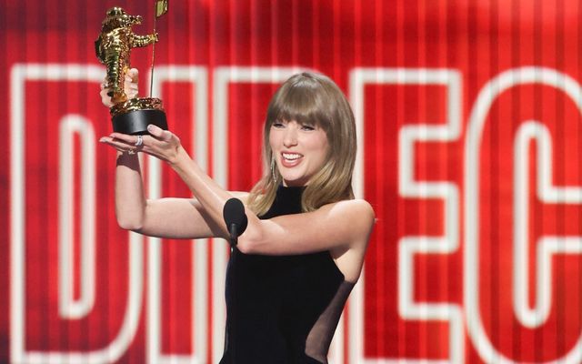 Taylor Swift Makes History, Wins First-Ever Artist Director Honor at VMAs: 'I Just Love Making Stuff' — Music story on dripviewz