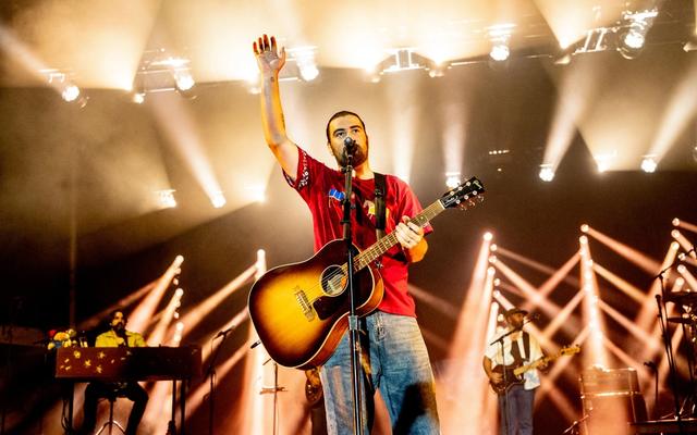Noah Kahan concert among shows cancelled last minute due to severe weather in New York — News story on dripviewz