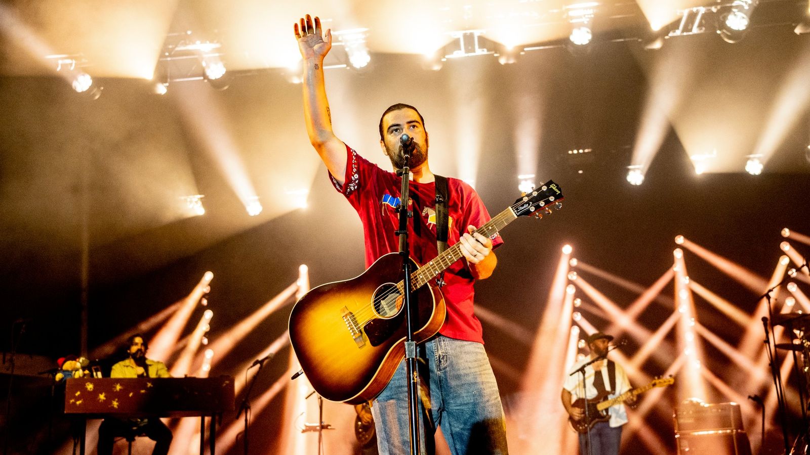 Noah Kahan concert among shows cancelled last minute due to severe weather in New York — News news on dripviewz