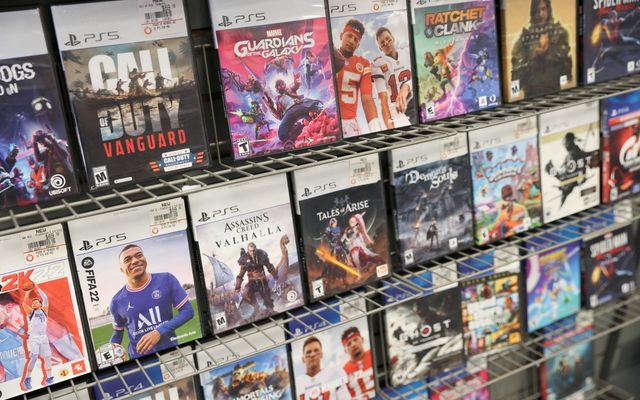 PS5 digital-only petition hits 100,000 as Sony allows some game discs after 2028