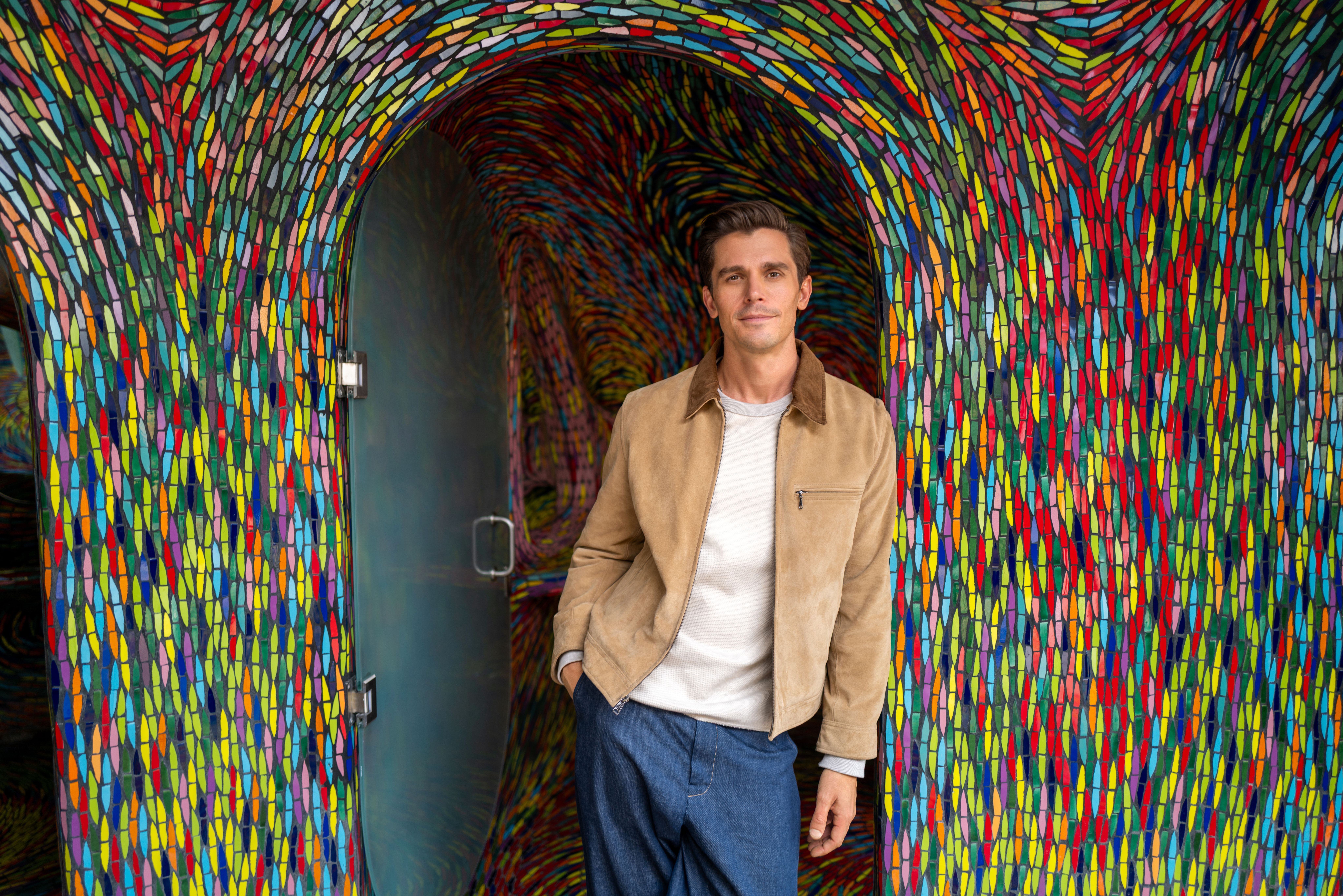 Antoni Porowski Addresses the 'Queer Eye' Drama, Finding LGBTQ+ Community on 'Best of the World,' and Why He's Still 'Left With More Questions Than Answers' — News story on dripviewz