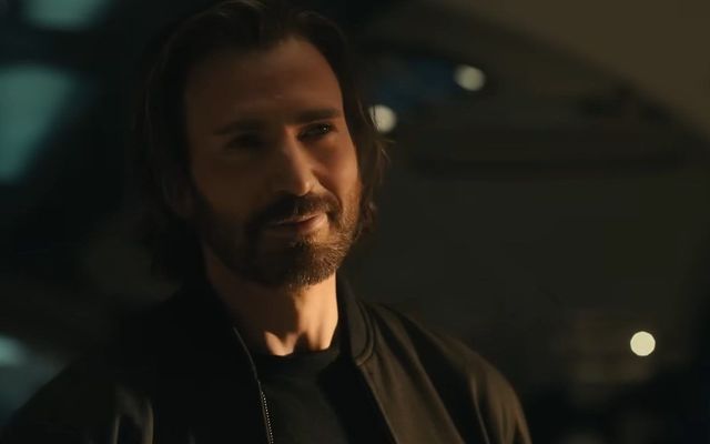 Avengers fans claim Chris Evans' face has changed, but there's a reason — News story on dripviewz