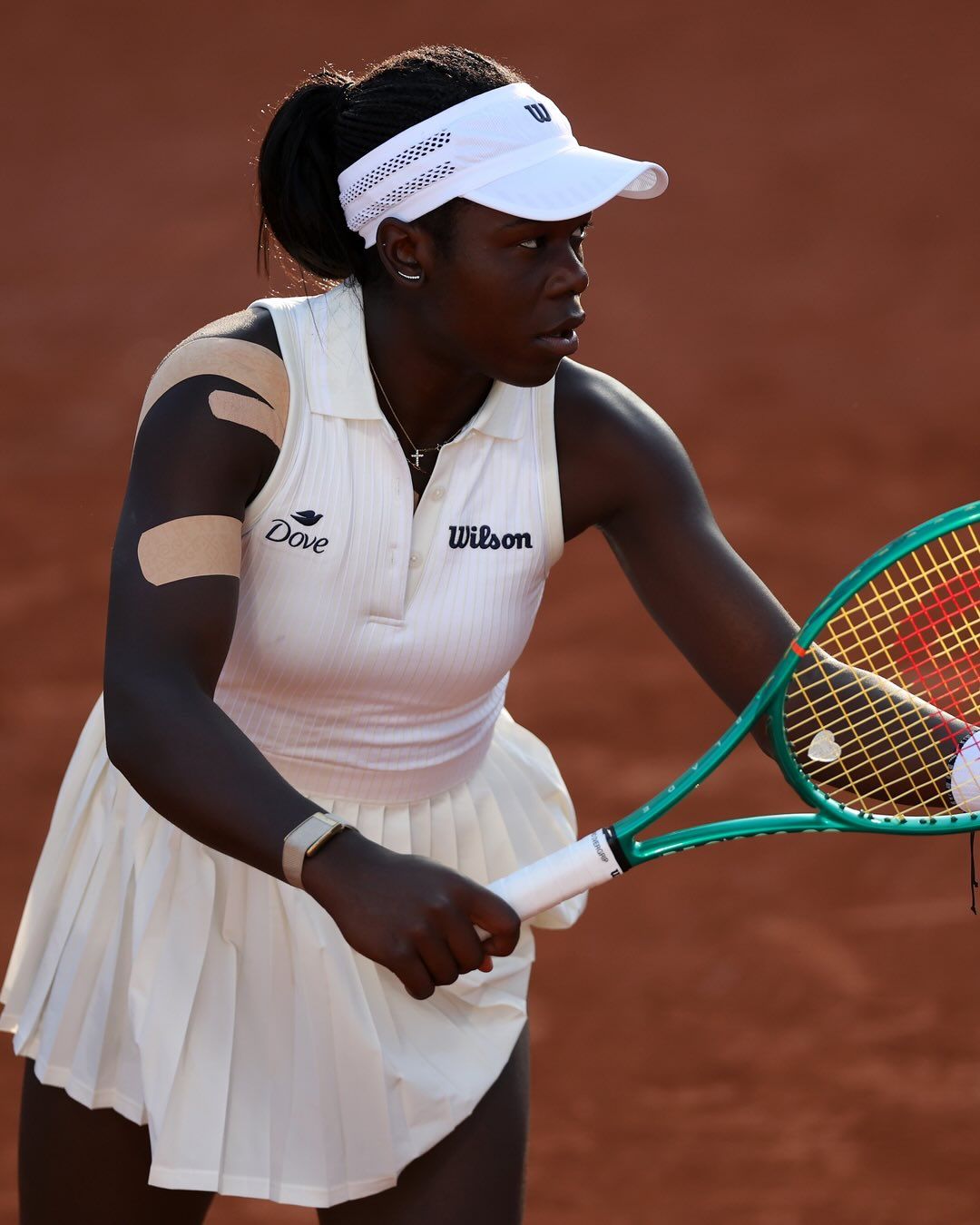 French Open 2026: Victoria Mboko Cruises Past Nikola Bartůňková to Reach the Second Round — News story on dripviewz