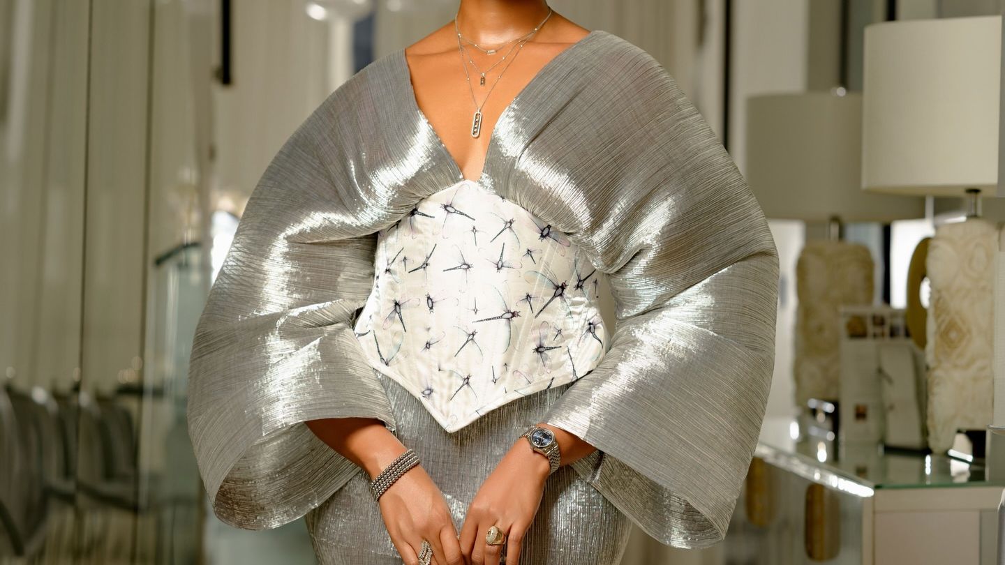 Nancy Isime Just Made Metallic Silver & Pink the Perfect Owambe Colour Combination — News news on dripviewz