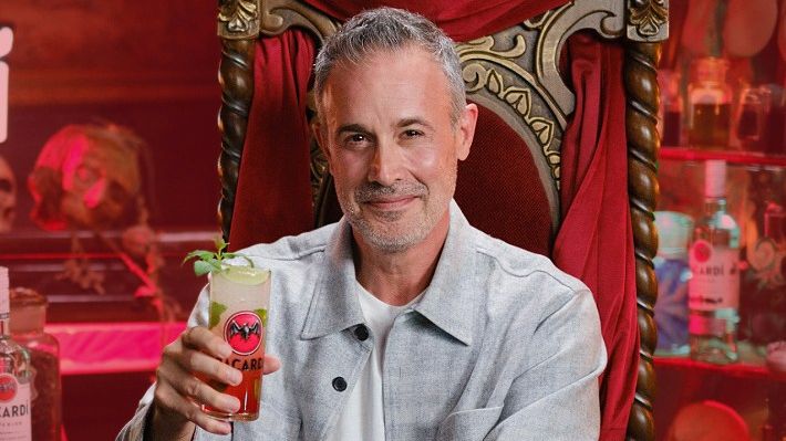 Freddie Prinze Jr. Breaks Down His Perfect Halloween Party On Bacardí And UPROXX's 'Good Spirits' — News news on dripviewz