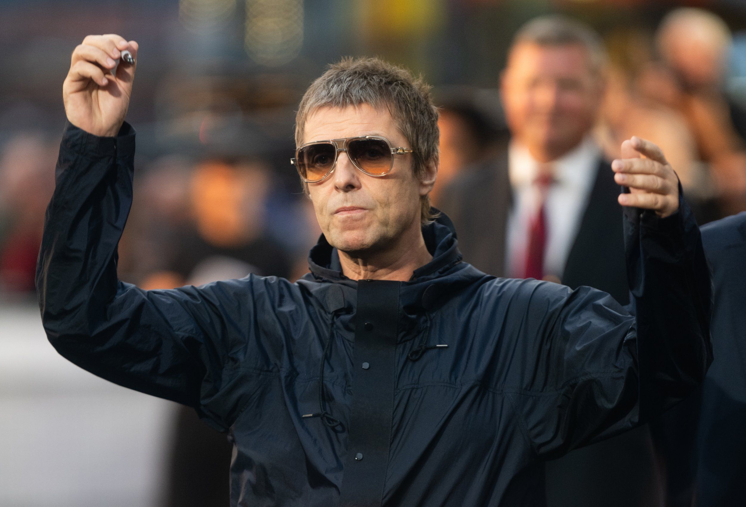Liam Gallagher spews foul-mouthed rant calling Gary Neville the C-word — News story on dripviewz