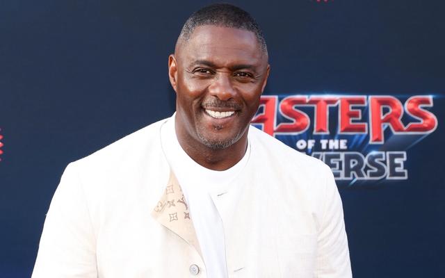 Idris Elba says Bond audiences "won't go" for a Black man playing 007 — News story on dripviewz