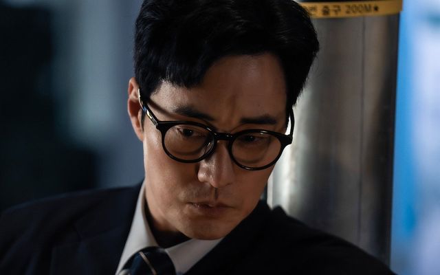 Netflix fans 'already hooked' on Korean spy thriller soaring up top 10 ranking