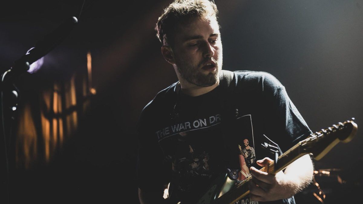 Every Song That Topped the U.K. Chart for 8 or More Weeks, But Didn't Make the Top 10 on the Hot 100 — Music news on dripviewz