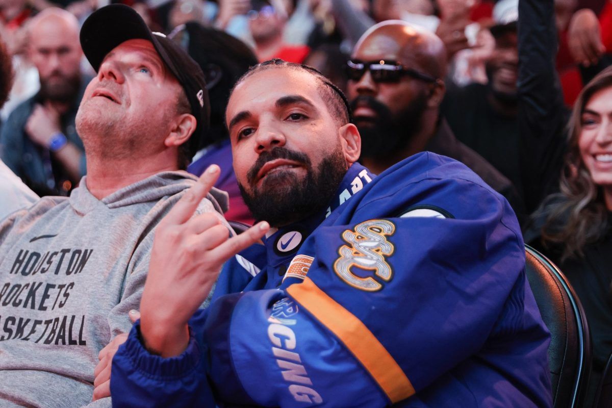Drake Makes $1 Million Bet on Conor McGregor to Win UFC Fight: 'The Mac Is Back'