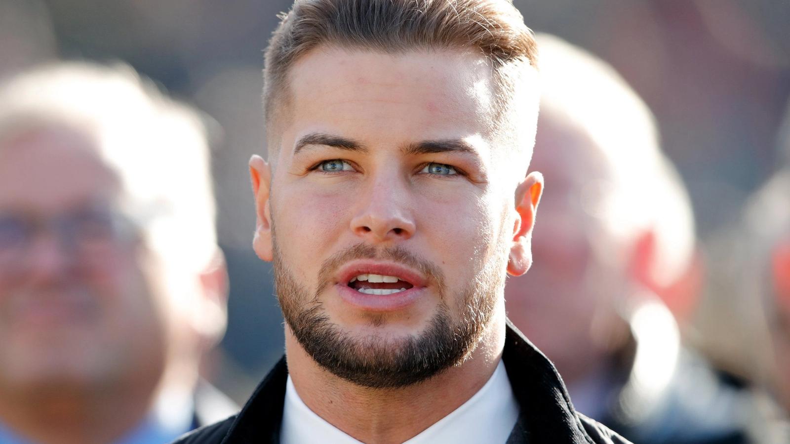 Chris Hughes' six-year stalker accuses him of £700,000,000 extortion attempt — News news on dripviewz