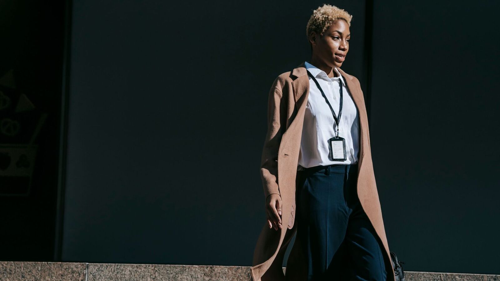 Esther Adeyanju: Why Do Nigerians Celebrate People Who Succeed Abroad? — News news on dripviewz