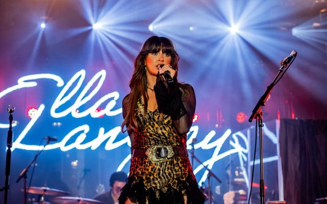 Here's What Ella Langley Said After a Fan Boldly Asked Her Out — News story on dripviewz