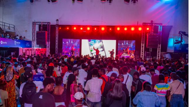 Infinix HOT 70 Pro "Be Seen. Be Hot." Campus Storm Lights Up UNILAG with Qing Madi and Thousands of Students — News news on dripviewz
