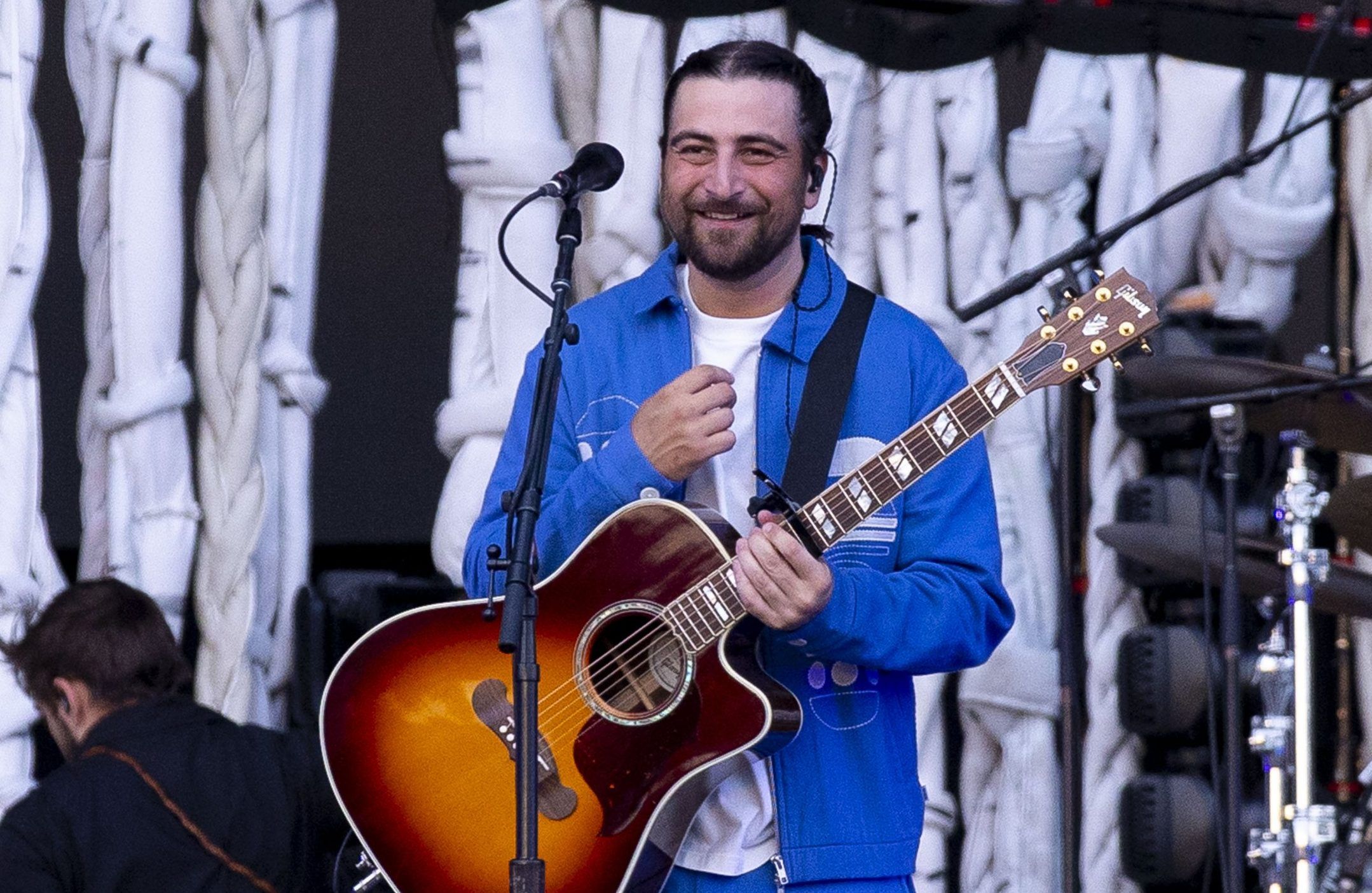 Chart-topping artist begs fans to 'stop stealing' road sign featured in hit song