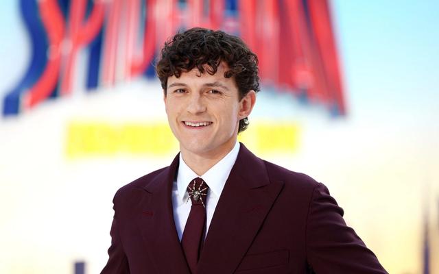 Tom Holland's shocking Spider-Man salary revealed as it smashes box office record