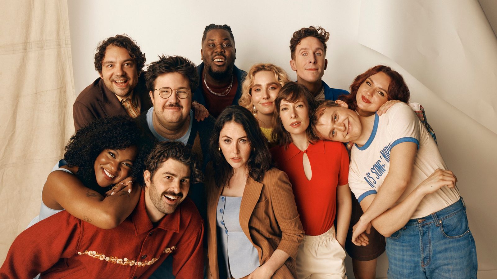 'SNL UK' returns with skit mocking Harry and Meghan's return to England — Comedy news on dripviewz