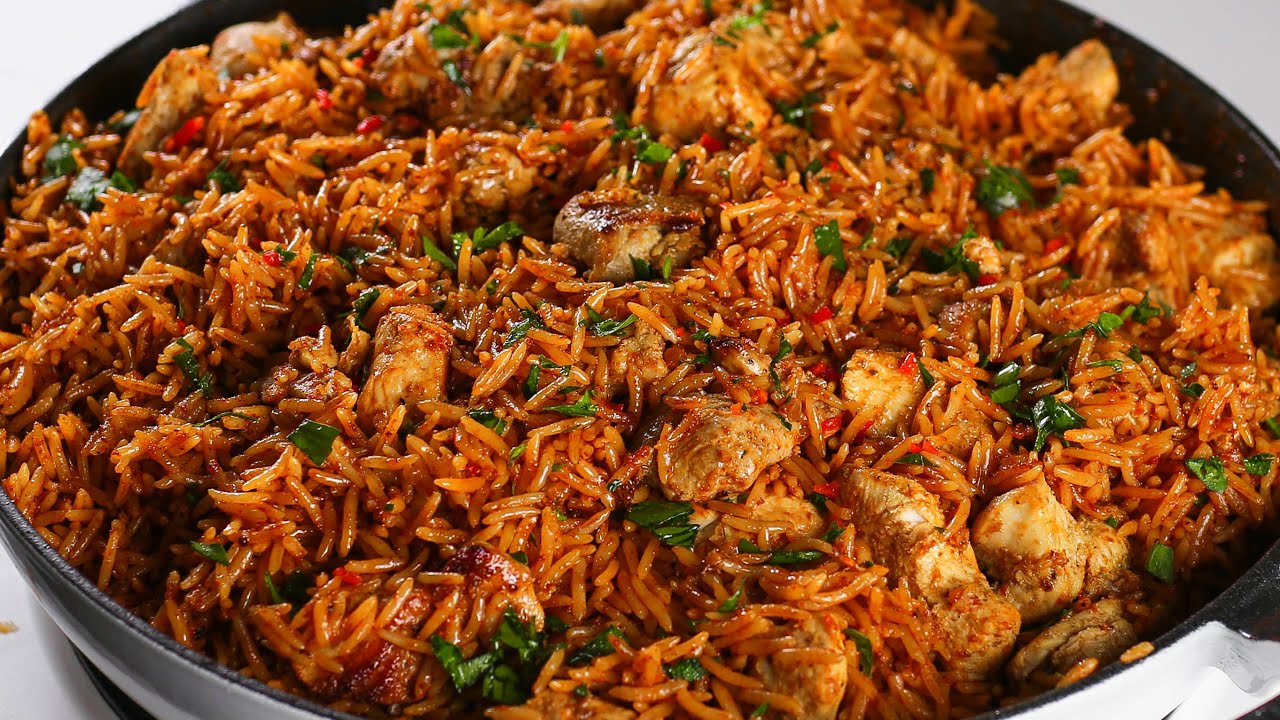 KikiFoodies Combines Butter Chicken and Jollof-Style Rice in This Comforting One-Pot Recipe