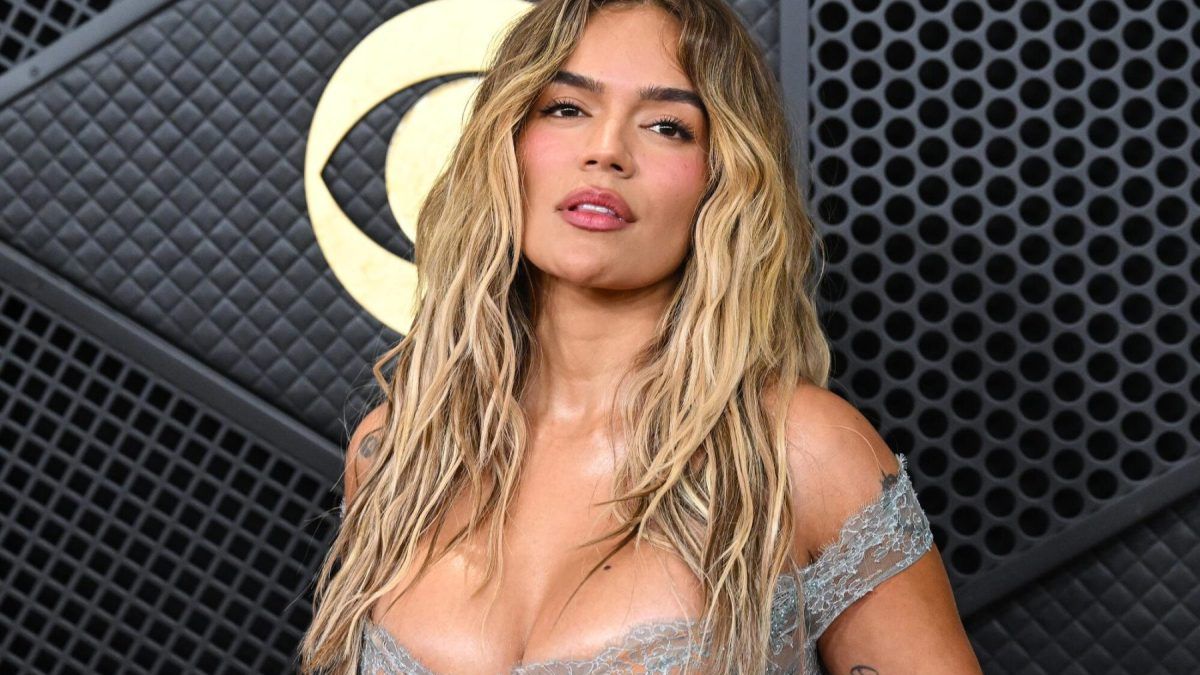 Karol G Brings Out Bruno Mars for Surprise Live Debut of 'Still' at L.A. Concert — News news on dripviewz