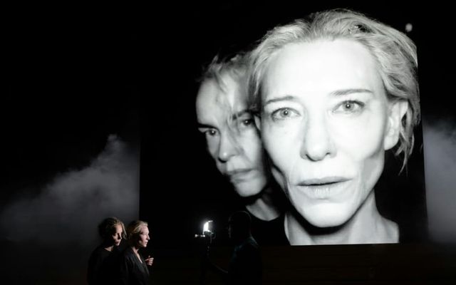 Cate Blanchett (politely) asks theatergoers to put their damn phones away — News story on dripviewz