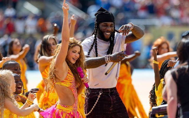 Maluma's 'Loco X Volver' Spins Off a Second Tropical Airplay No. 1