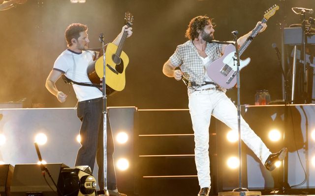 Niall Horan & Thomas Rhett Cover Ella Langley's 'Choosin' Texas' in Nashville — News story on dripviewz