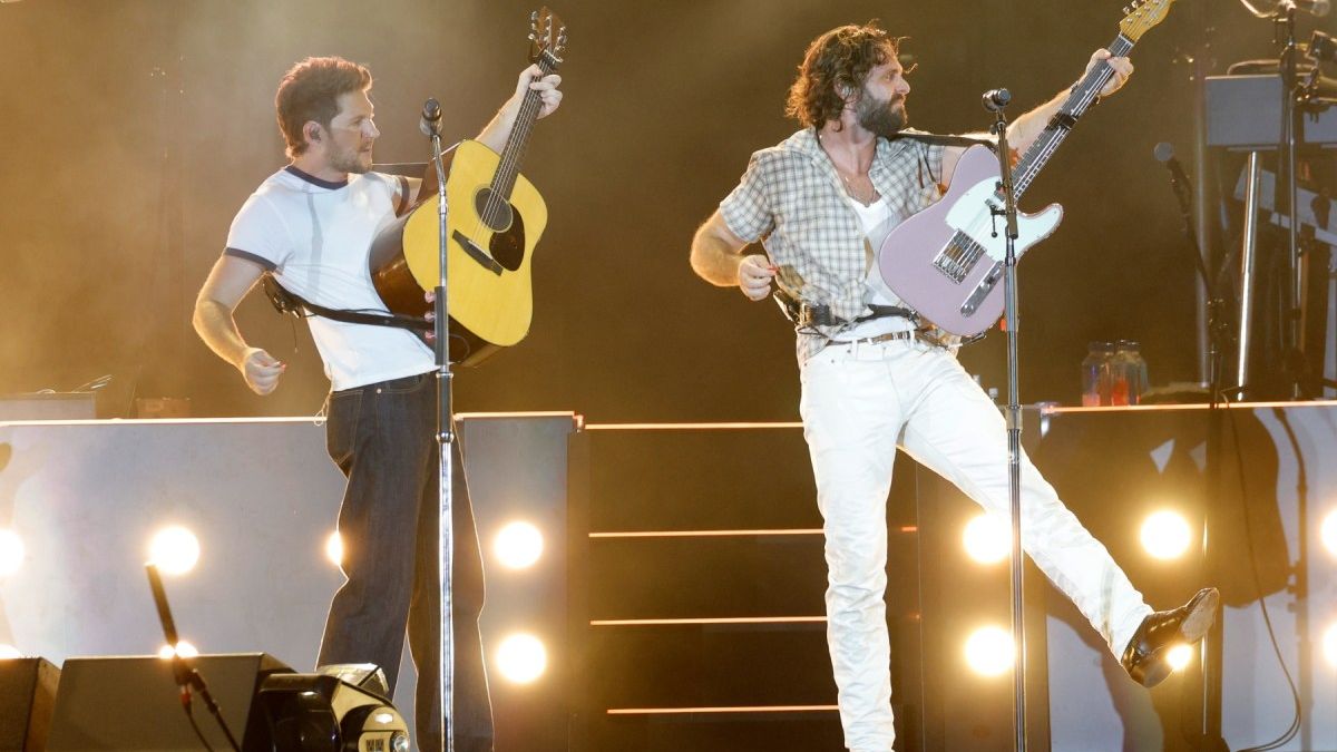 Niall Horan & Thomas Rhett Cover Ella Langley's 'Choosin' Texas' in Nashville — News news on dripviewz
