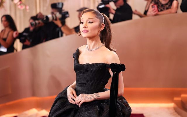 Ariana Grande Announces Full 'Petal' Tracklist
