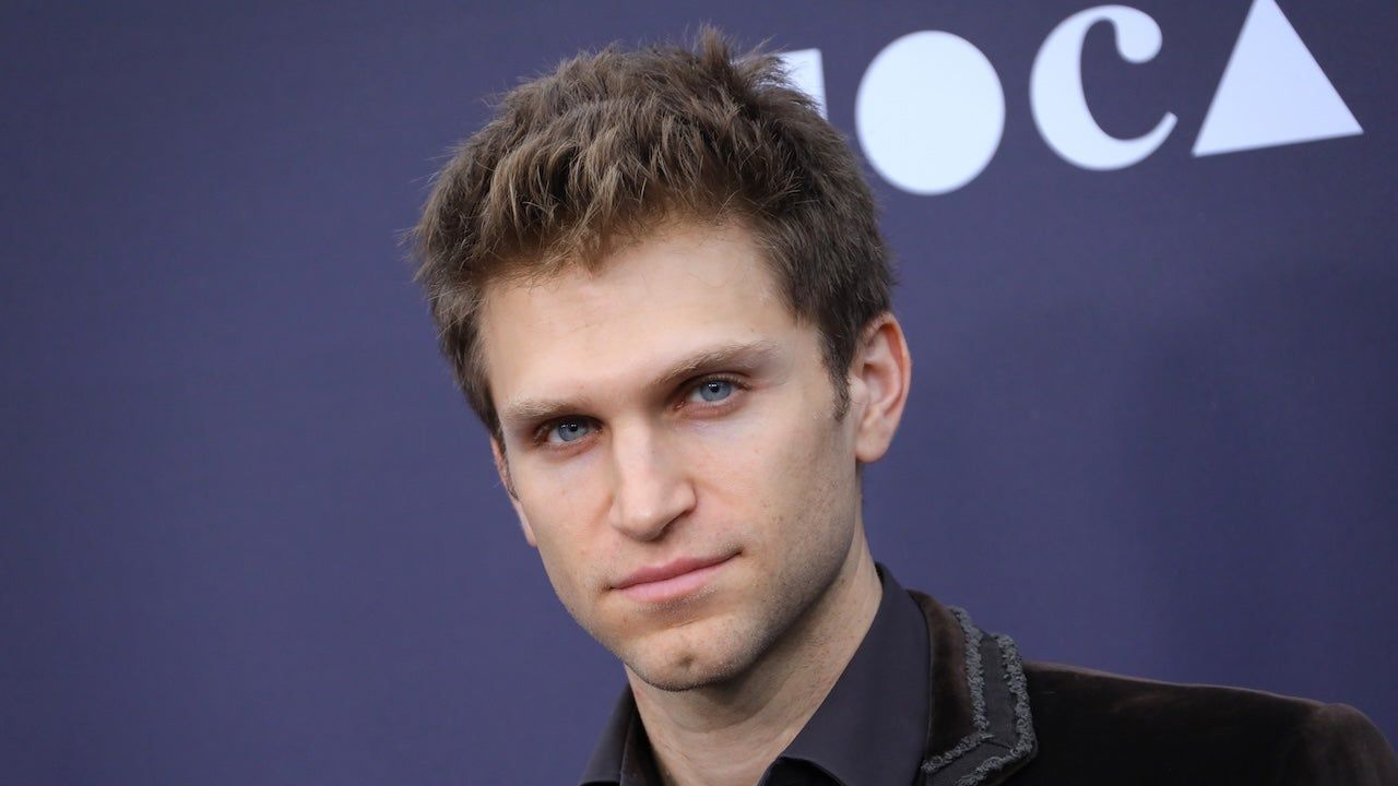 'Pretty Little Liars' Actor Keegan Allen Robbed at Gunpoint in West Hollywood — Movies news on dripviewz