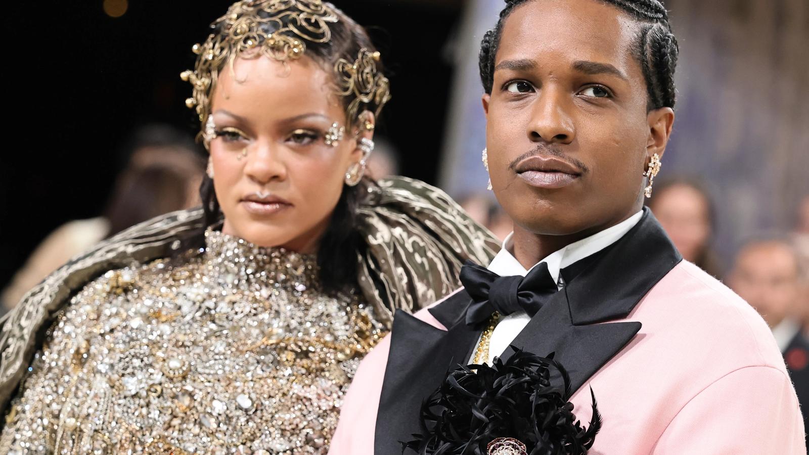 A$AP Rocky angers Rihanna fans with 'disrespectful' on-stage antics — News news on dripviewz