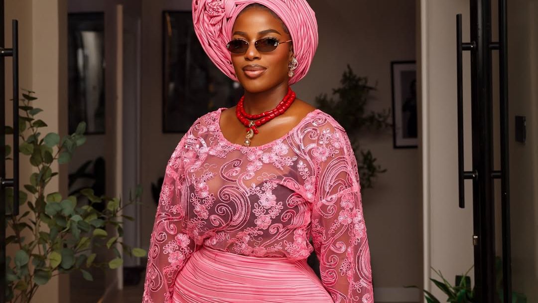 Hilda Baci's Pink Bùbá and Mini Skirt Look Is Your Next Owambe Inspo — News news on dripviewz