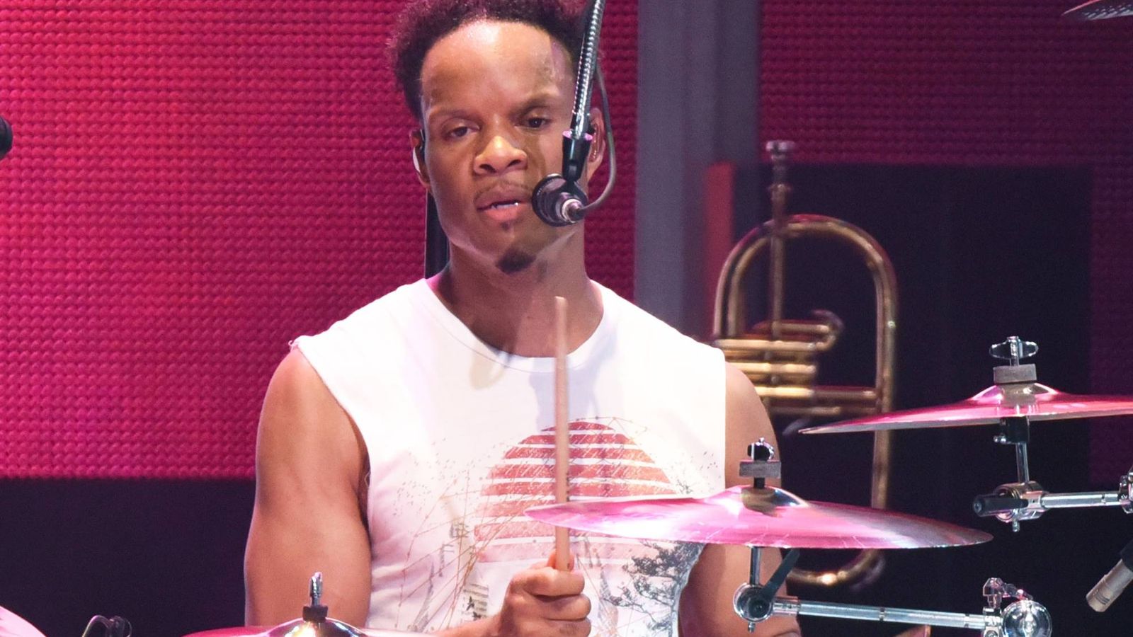 Earth, Wind & Fire drummer John Paris in induced coma after medical emergency before San Francisco show — News news on dripviewz