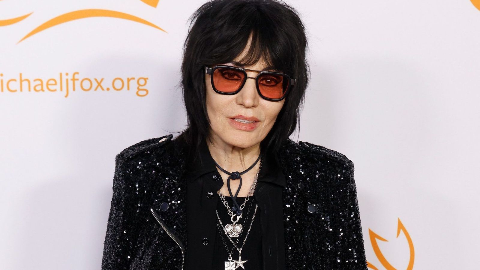 Rock legend Joan Jett, 67, cancels tour after fracturing spine — News news on dripviewz