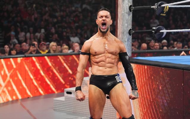 Furious WWE fans jump on SmackDown spoilers days before show airs on Netflix — News story on dripviewz