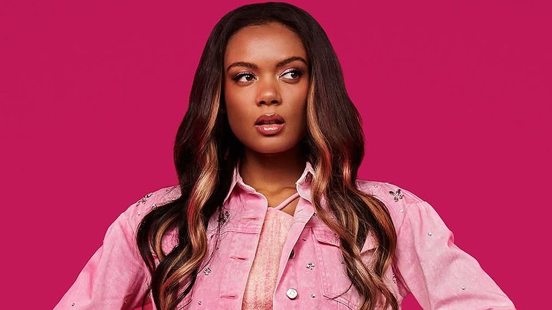 Mean Girls actress 'scared to leave house' as Belfast show is cancelled — Movies news on dripviewz