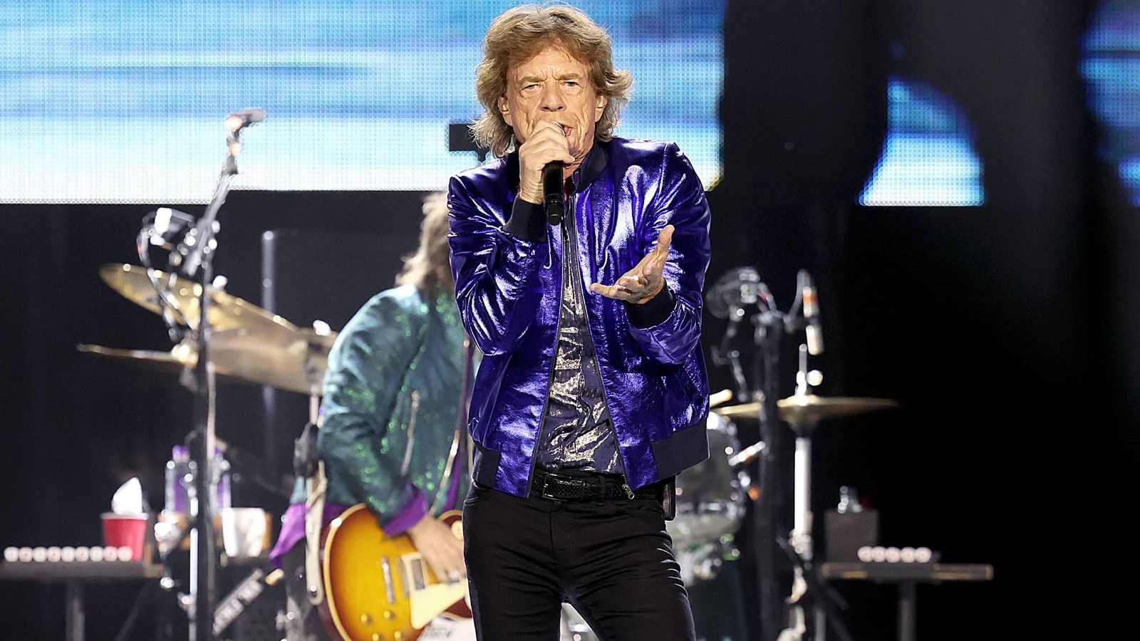 Mick Jagger praises Geese for being "very experimental" and Rosalía for her "conceptual" album 'Lux' — Music news on dripviewz
