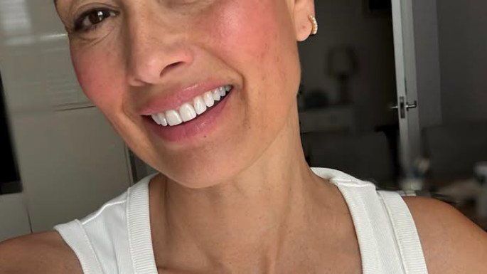 Melanie Sykes proudly shows off new look after losing hair 'really quickly' — News news on dripviewz
