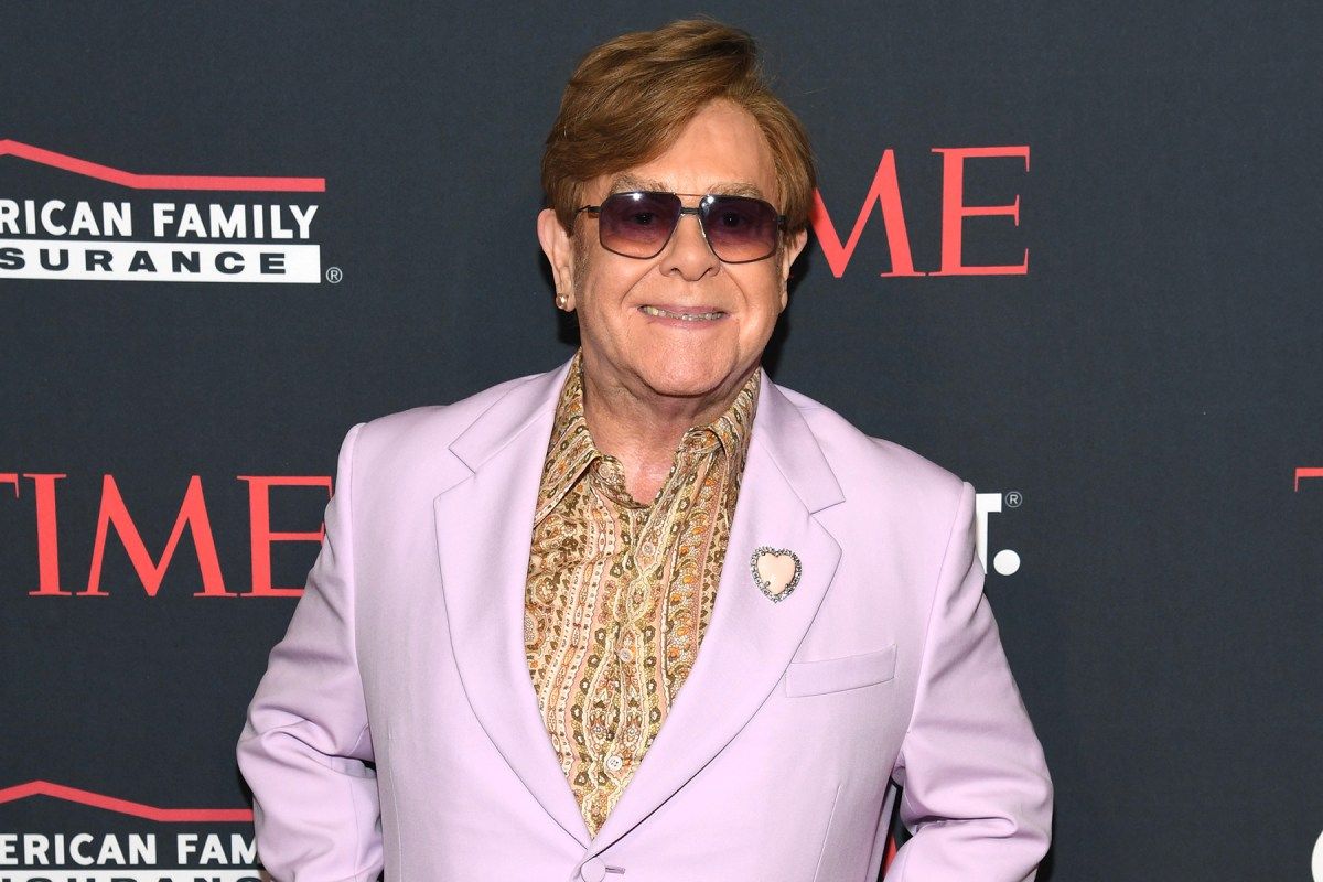 Elton John Thanks Fans for 'All the Love' as He Bids Farewell to the Stage in Mexico: 5 Best Moments — News story on dripviewz