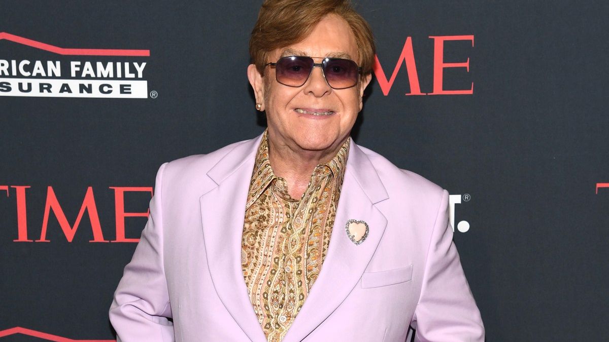 Elton John Thanks Fans for 'All the Love' as He Bids Farewell to the Stage in Mexico: 5 Best Moments — News news on dripviewz