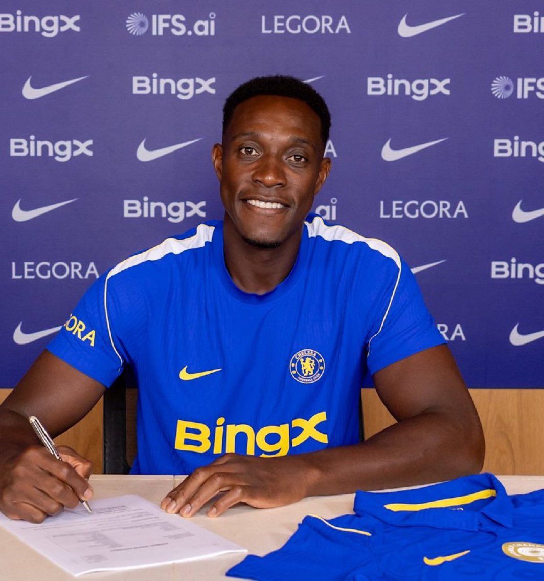 Chelsea completes the signing of Danny Welbeck