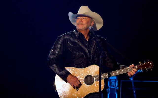 Alan Jackson's 'Finale' Concert Was a Celebration of a Country Music Icon
